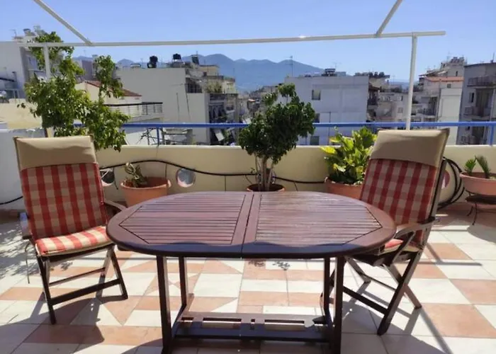 Πολυτέλεια Στο Κέντρο Της Πάτρας דירה פאטרה